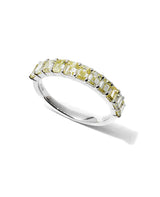 ハーフエタニティエメラルドシェイプダイヤリング