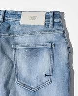 ダメージデニムパンツ