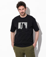 アルフレッド・スティーグリッツ・アートTシャツ「New York from the Shelton, 1935」