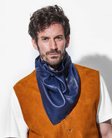 レザースカーフ