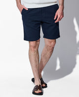 ドローストリングショーツ