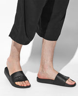 シャワーサンダル