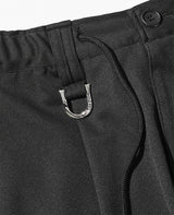 ラインショートパンツ