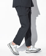 テーパードカーゴパンツ