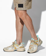 ランニングシューズ