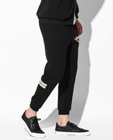 ブラックラインスウェットセットアップ