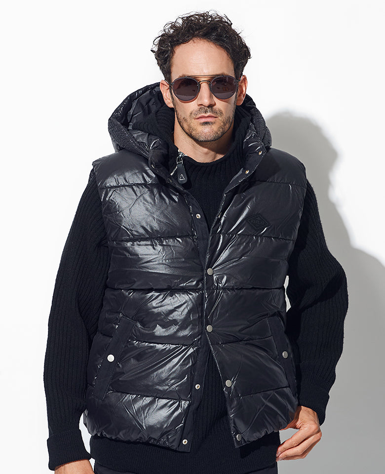 美品　トミー　 ベスト　コットン　黒　キルティング　ブラック 美品トミーTOMMY ベストコットン黒キルティングブラック