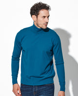 タートルネックニット