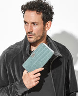 ラウンドジップ長財布