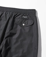 ナイロンパンツ