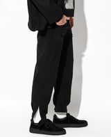 コーデュロイテーパードパンツ