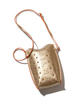 スタッズマルチケース