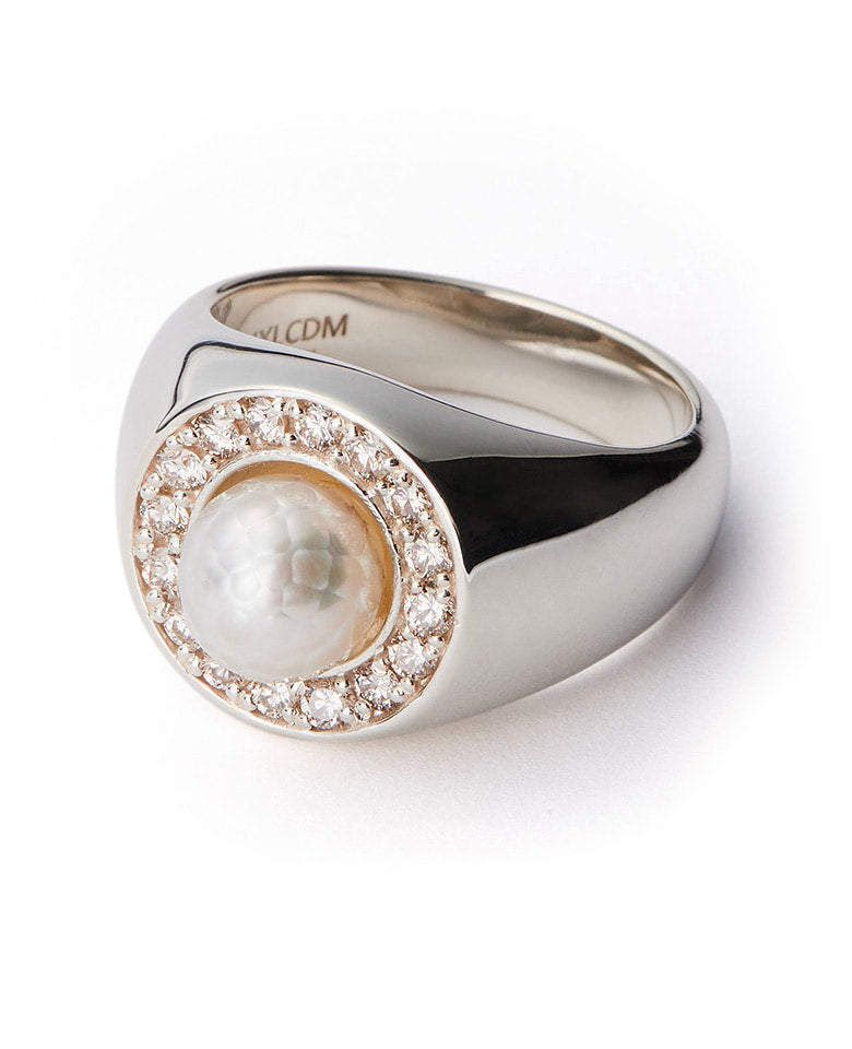 Flower pearl surround ring – 買えるLEON