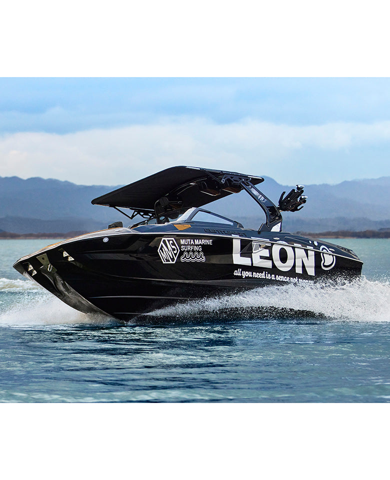 muta MARINE×CENTURION BOATS×LEON special boat – 買えるLEON