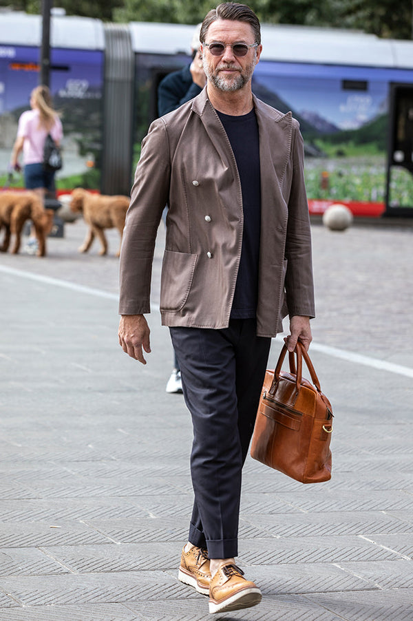 濃紺でキメる、シン「アズーロ・エ・マローネ」