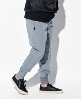 ハイブリッド・ユーティリティ・ジップ・カーゴ・パンツ