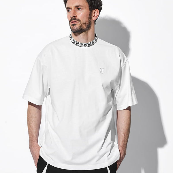 クロノス ロゴ ネックライン デザイン オーバーサイズ Tシャツ