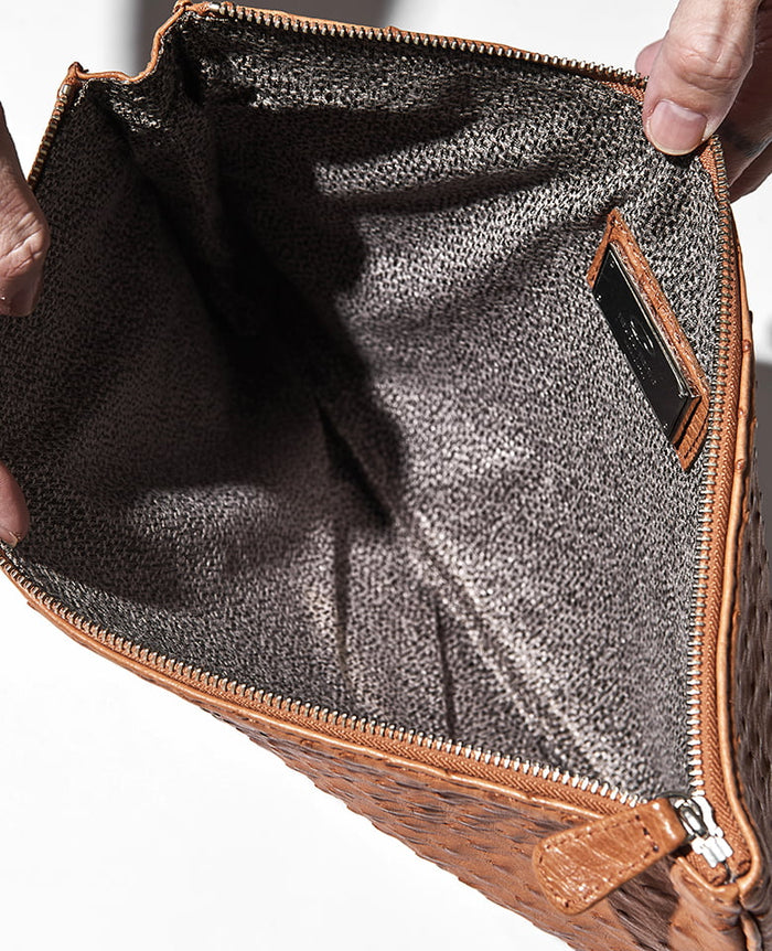 オイルオーストリッチフルポイント クラッチバッグ – 買えるLEON