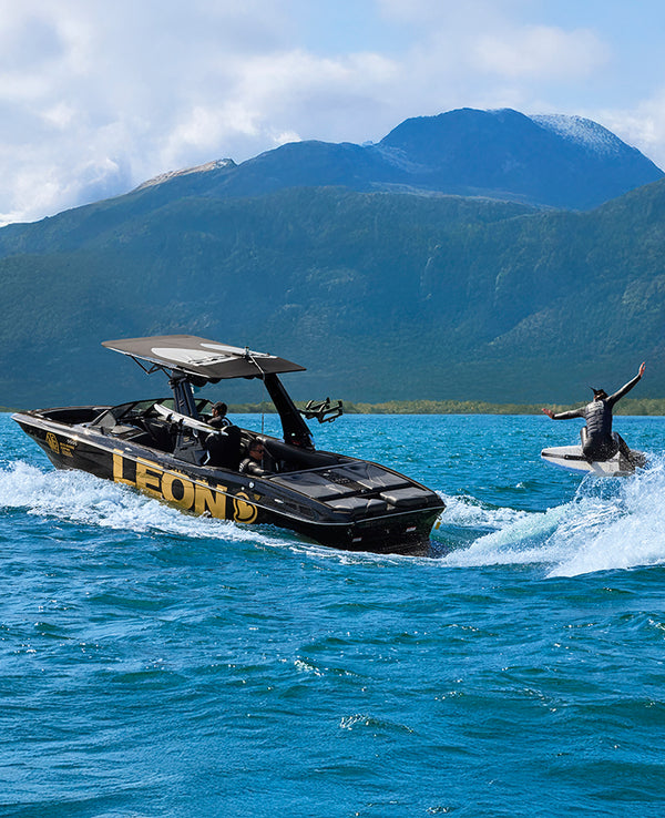 muta MARINE ×CENTURION BOATS ×LEON Nv243 スペシャルボート
