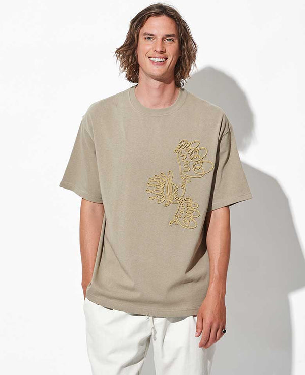 Cord embroidery Loose Tee