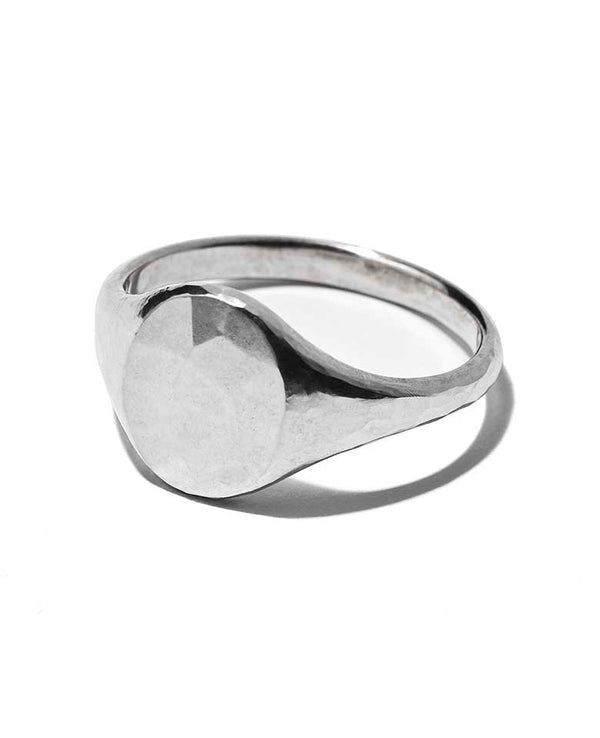 signet ring classic hammered