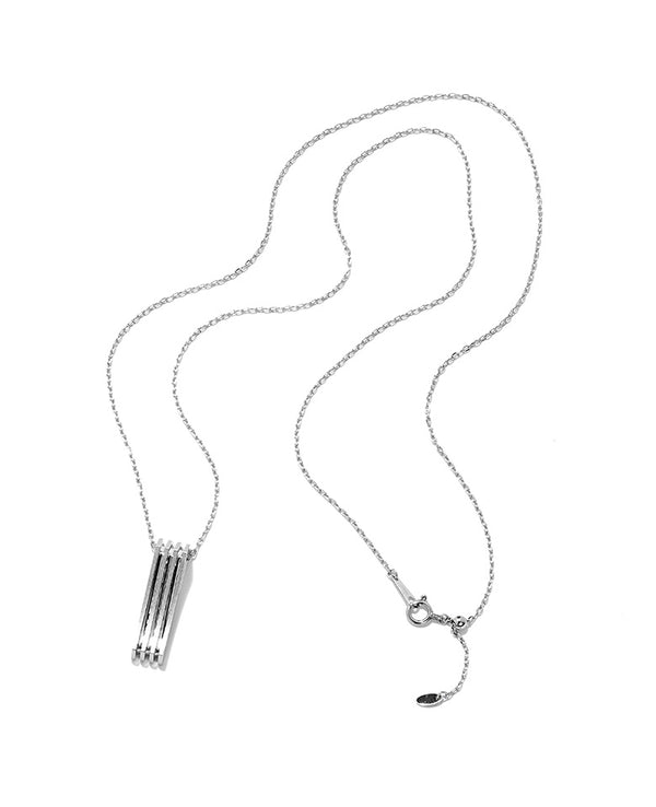 アクセサリー leon.ciel ホワイトカルセドニー K10ネックレス《M0060014》 | 京セラ