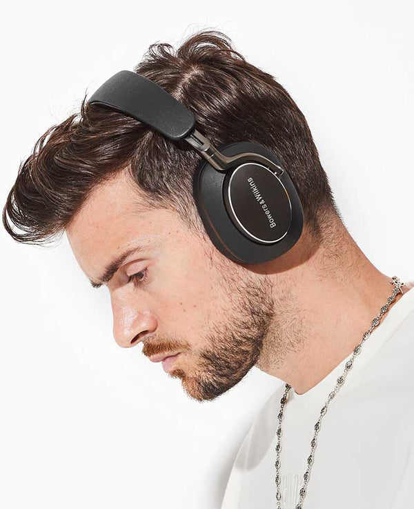 Completely wireless over-ear headphones