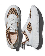 ローカットスニーカー