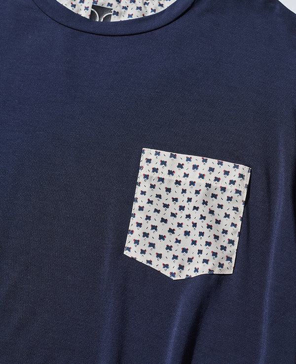 ラウンドネック Tシャツ