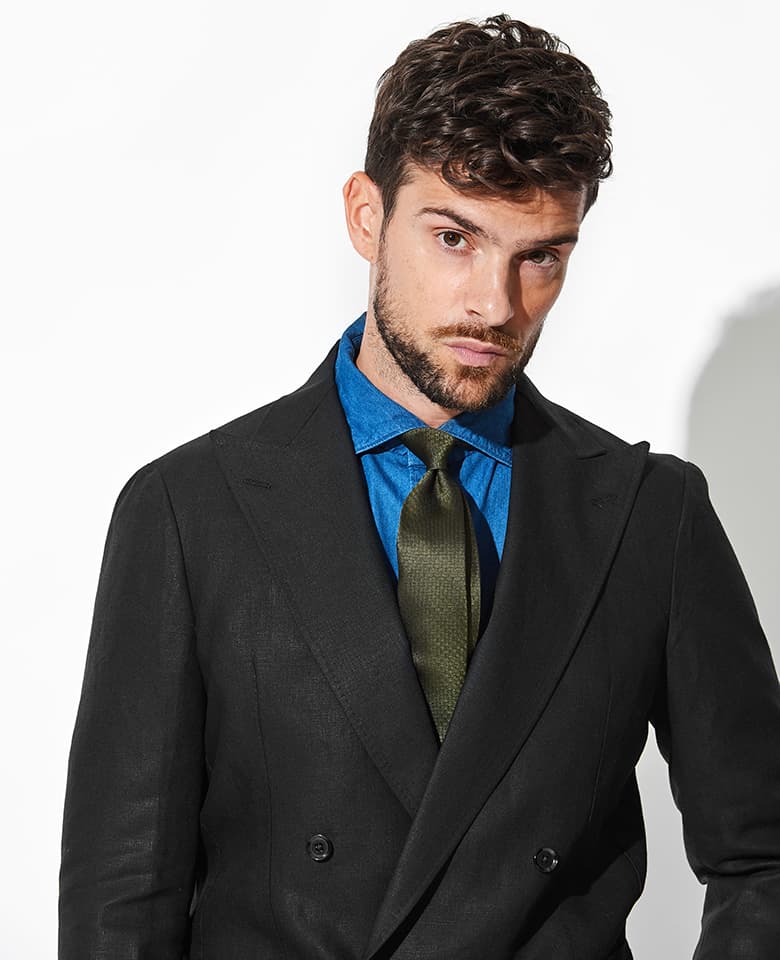 NECK-TIE