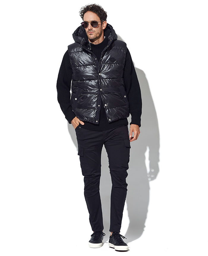 リサイクルポリキルティングフーディーベスト – 買えるLEON