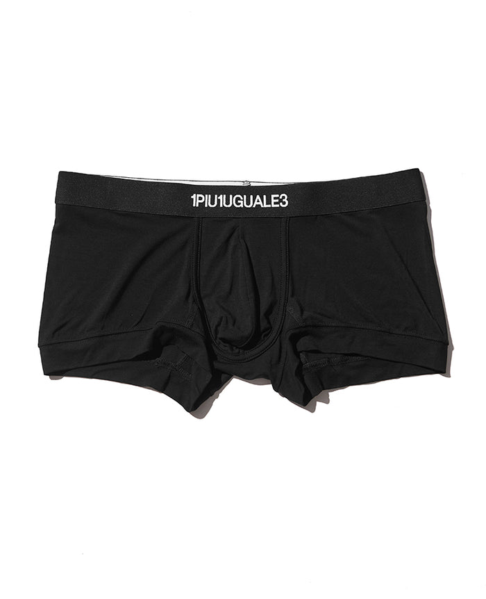 1PIU1UGUALE3（ウノピゥウノウグァーレトレ） – 買えるLEON