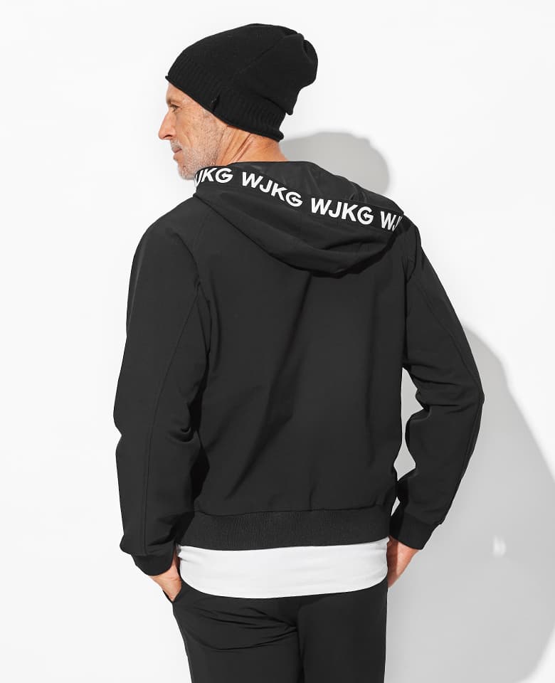 windbreaker
