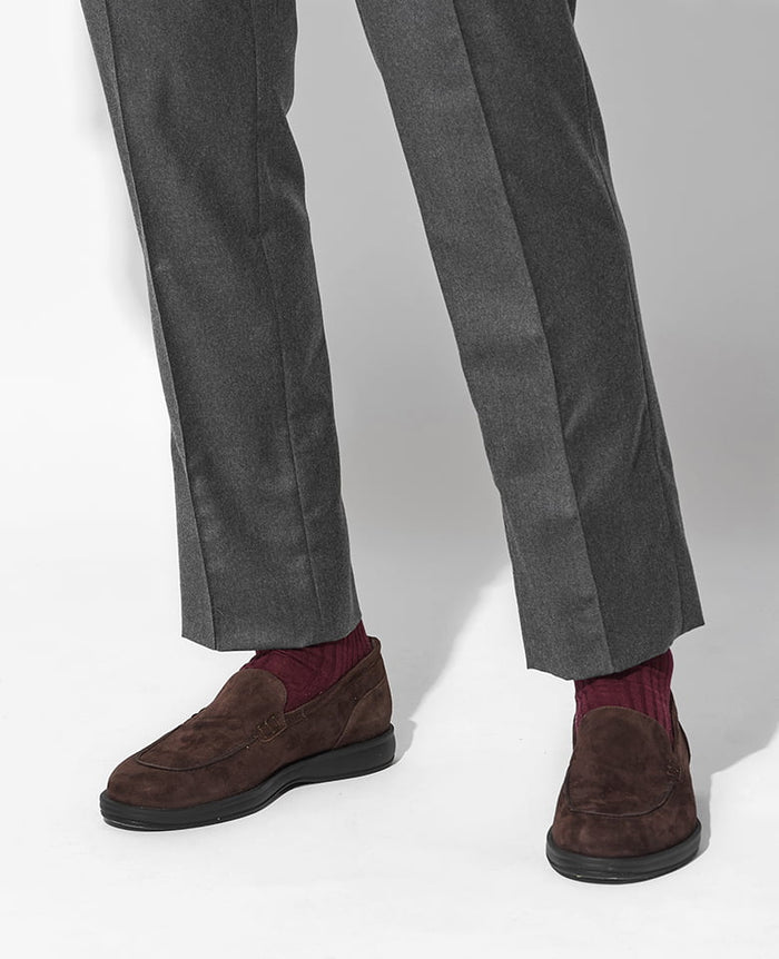 モテる秋冬の最旬ベーシック ニットでキメる02 「ブリオーニ」の