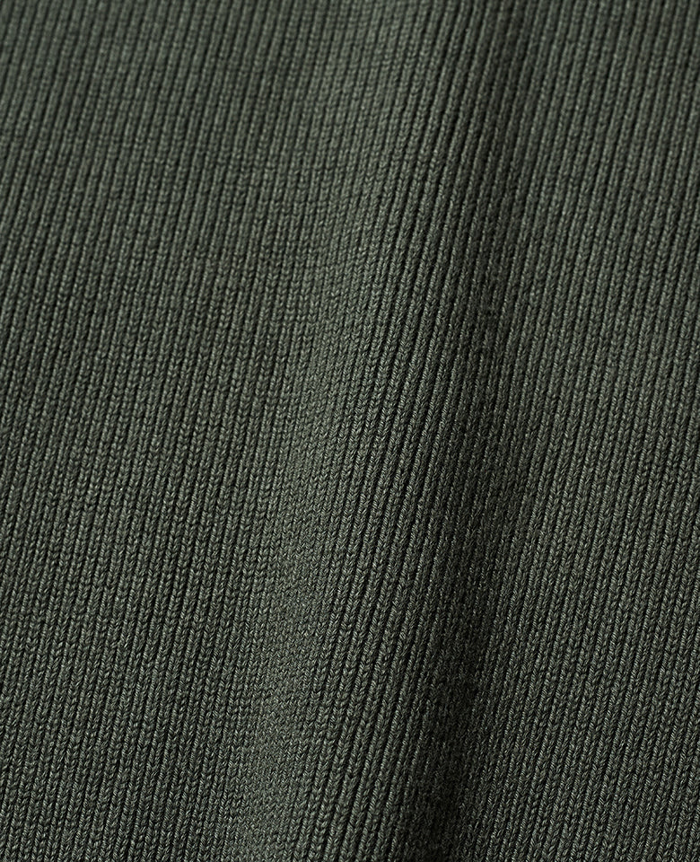 ラウンドネックセーター