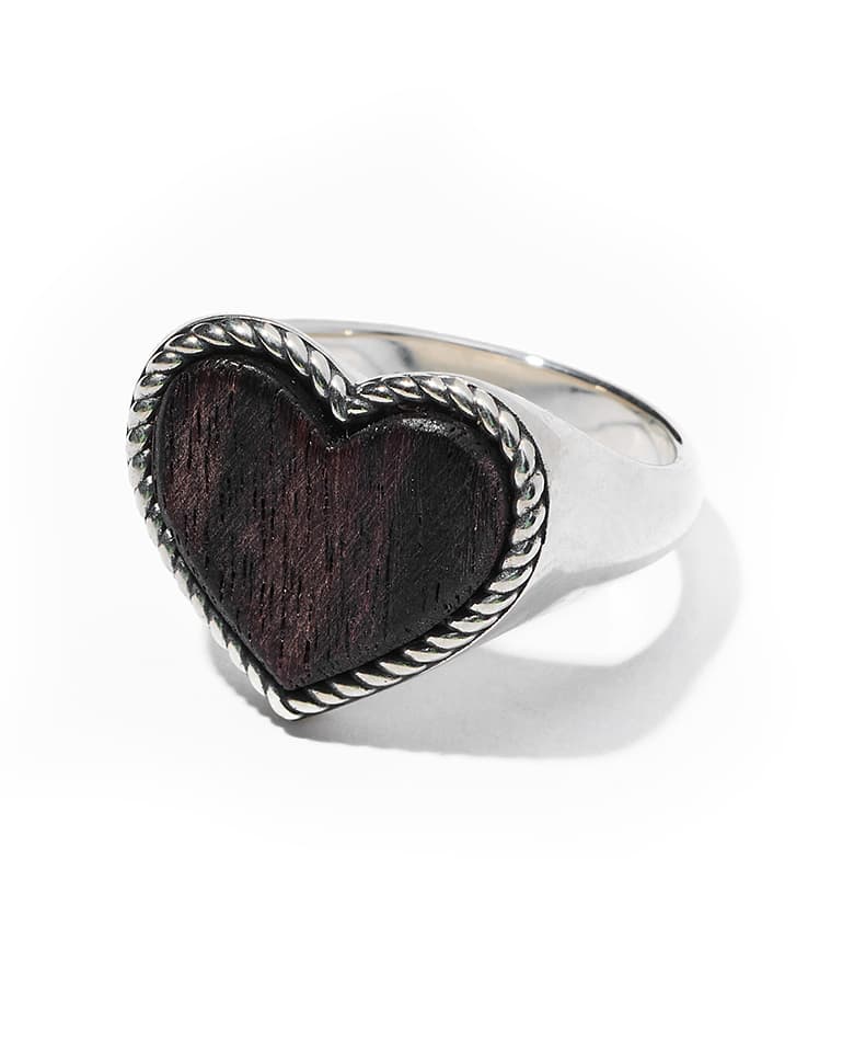 HEART ENCLOSED SIGNET RING