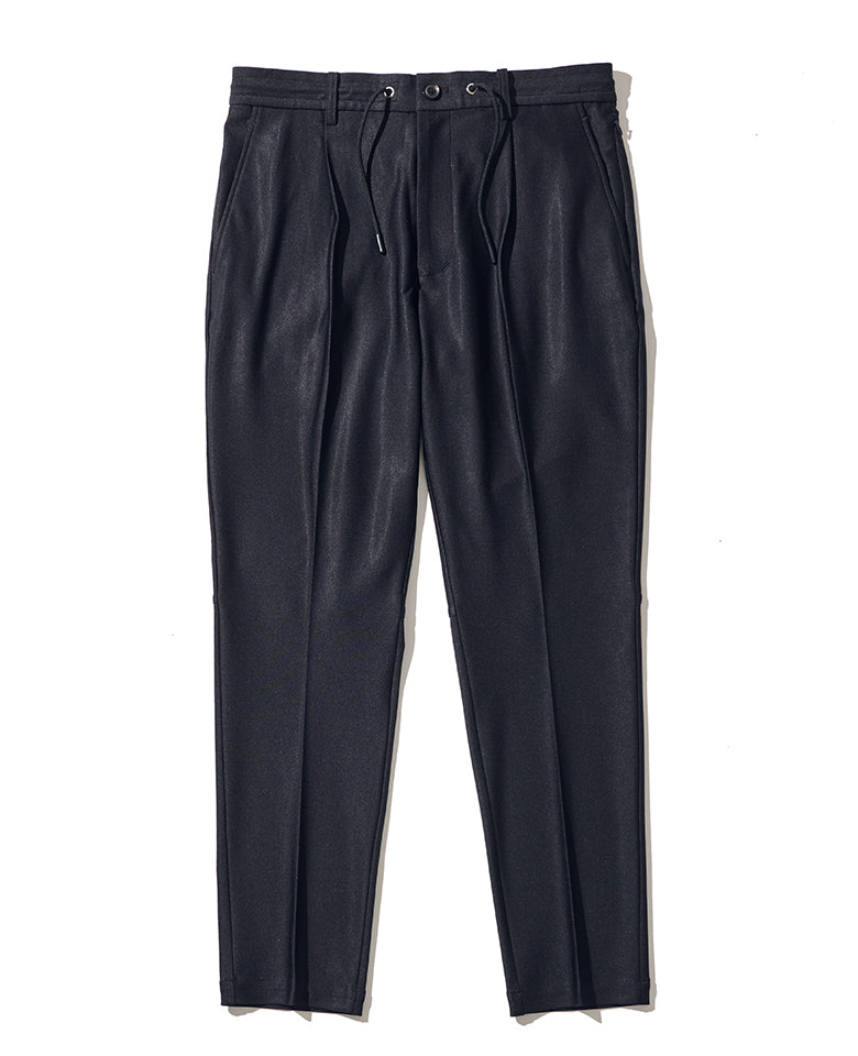 イージータックパンツ