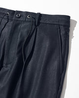 イージータックパンツ