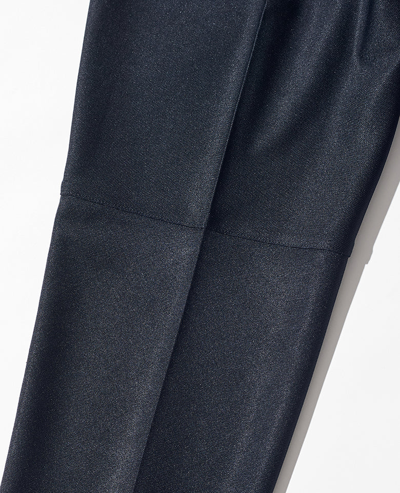 イージータックパンツ