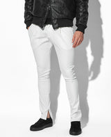 スリムスラックス