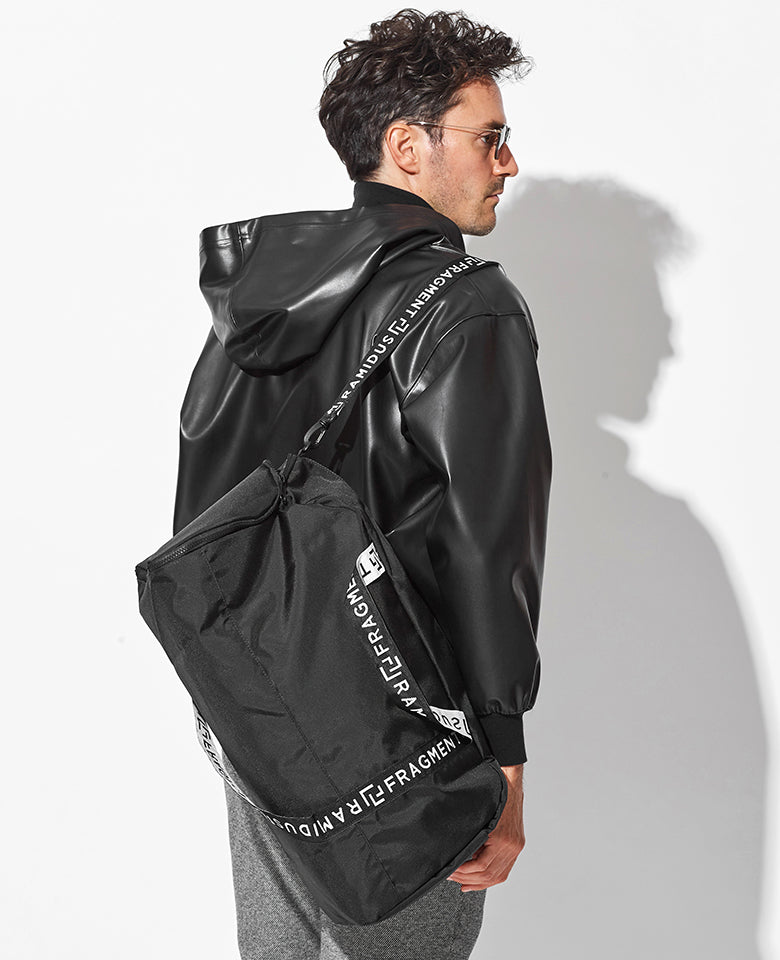 ボストンバッグ