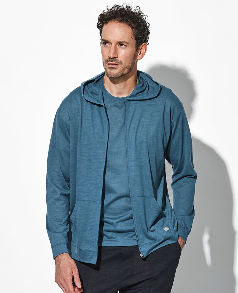 ジップフーディー