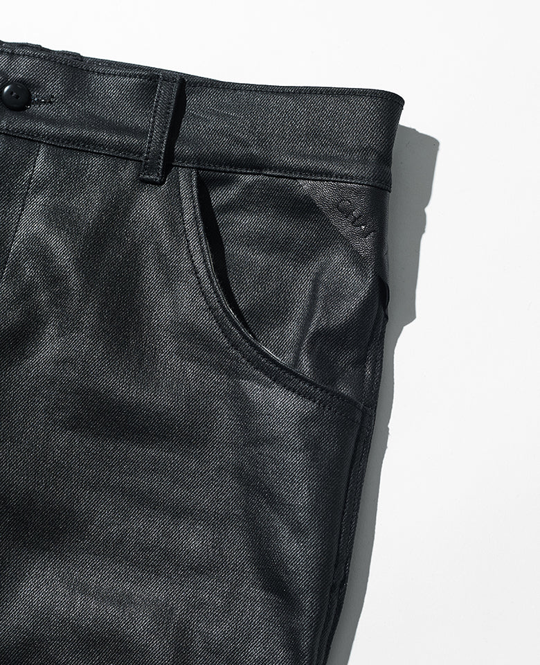 ジーンズ・トゥーサウザンド
シックス・エー　ナッパ・フィニッシュ