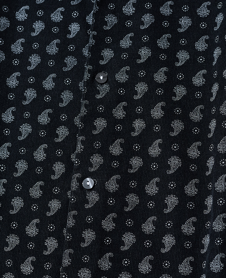 細コールペイズリープリントシャツ