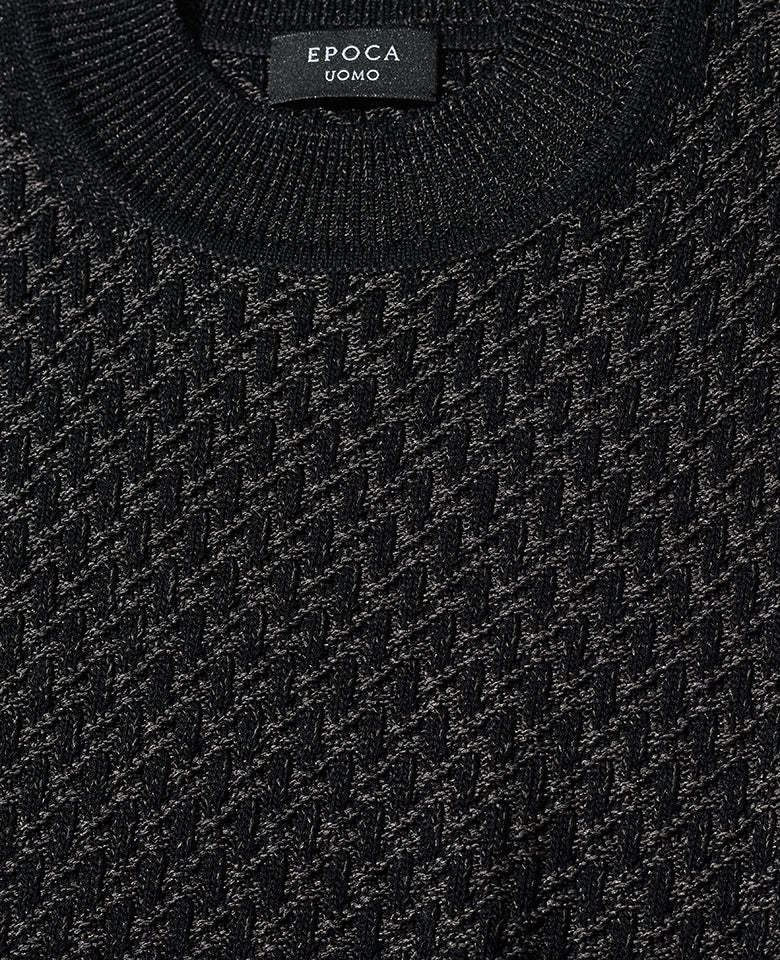 ジグザグ柄モックネックニット