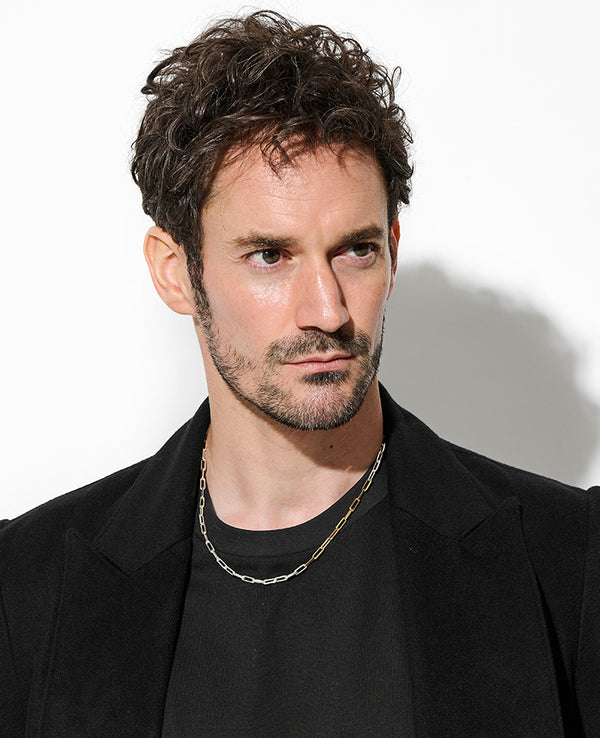 トライアングルロングチェーンバイカラーネックレス