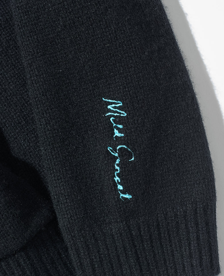 カシミヤフーディー