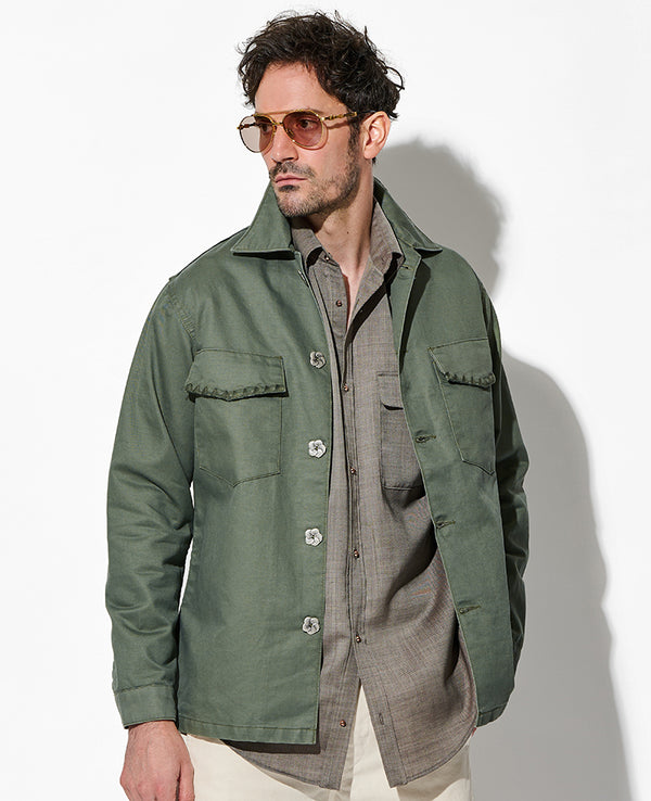 サテンオーバーシャツ