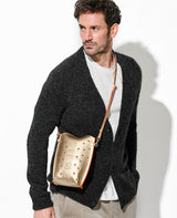 スタッズマルチケース