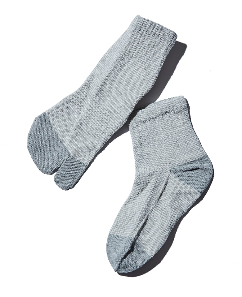 ソックス Wellness socks by GLEN CLYDE  WASILK PIGGY